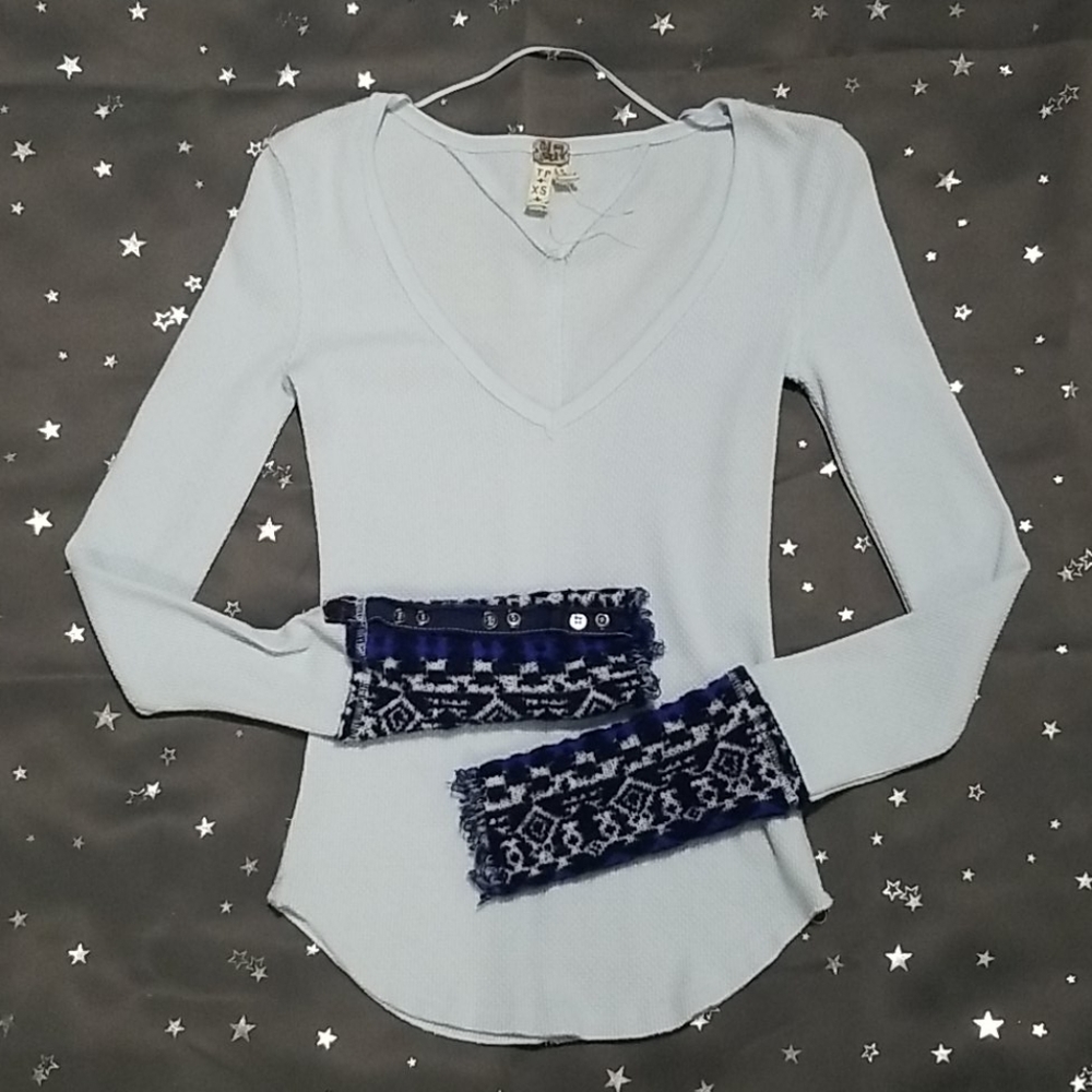 F/P WE THE FREE Button Cuff Thermal Top